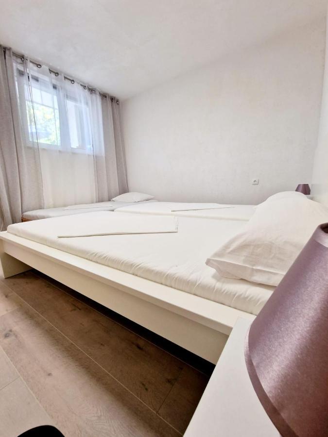 Split Apartment Eksteriør billede